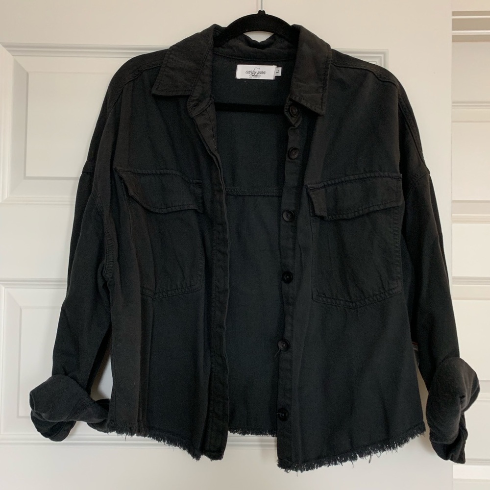 Carly Jean Los Angles Cropped Black Jacket